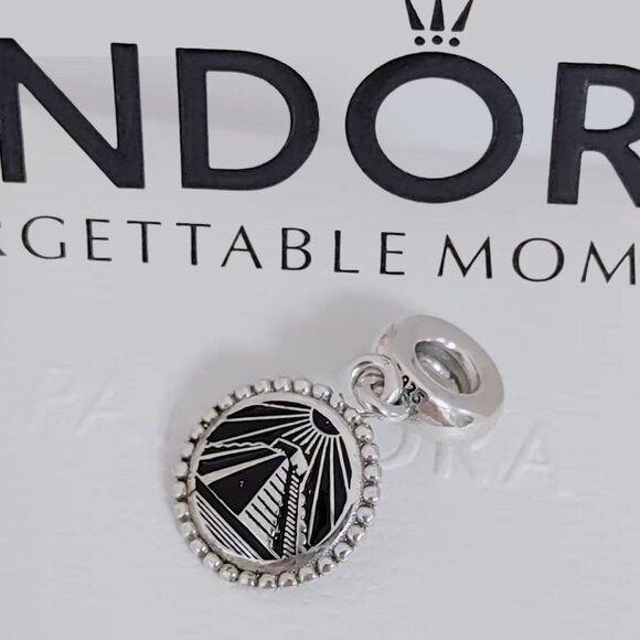 Pandora El Castillo Temple of Kukulcan Mexico Pyramid Cozumel Dangle Charm S925 - Picture 1 of 7